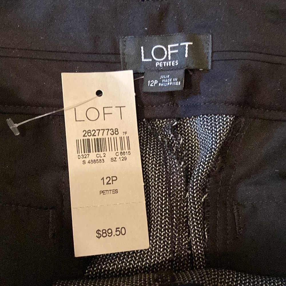 LOFT. SHARP LOOKING BLACK/WHITE PETITE “JULIE” PANTS WITH VELVET TIE! Size 12 P - Picture 3 of 8
